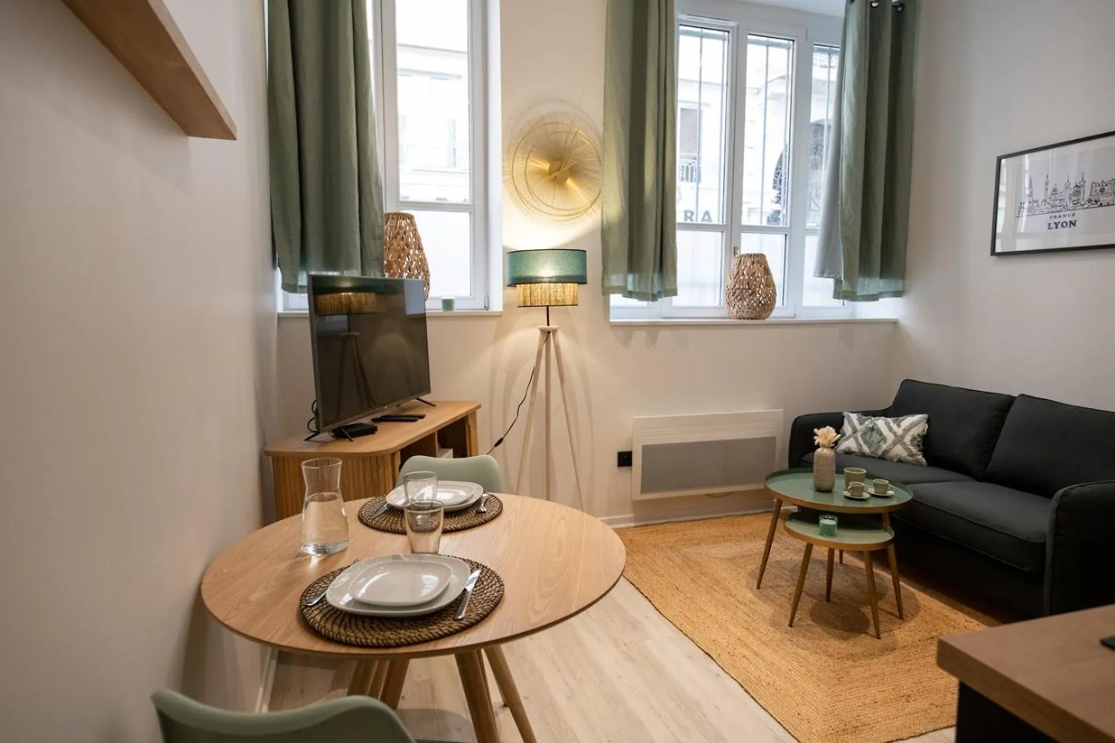 La suite Opéra - RDC - Joli studio refait à neuf Hôtel de Ville Lyon 0*,